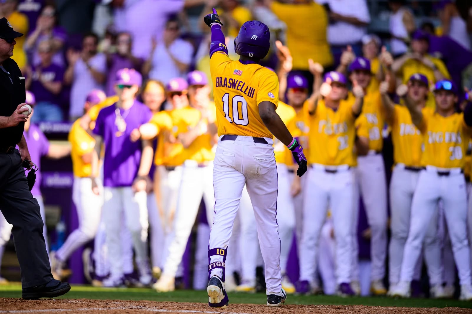 LSU, Texas