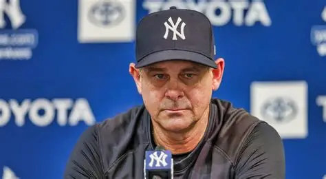 Aaron Boone, Yankees, Blue Jays